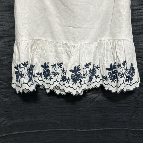 NWT J.Crew Factory blue floral embroidery Skirt. Size: XS / Box 13-46‎ - Picture 2 of 9